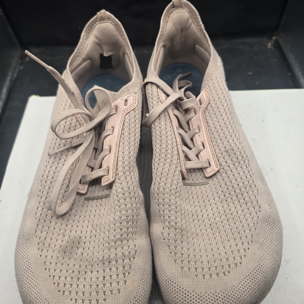 Women's Light Pink Knit Sneakers